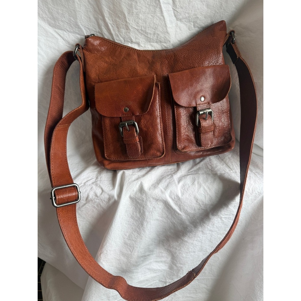 Spikes & Sparrow Brown Pebbled Leather Crossbody Messenger Bag Cognac Buckle